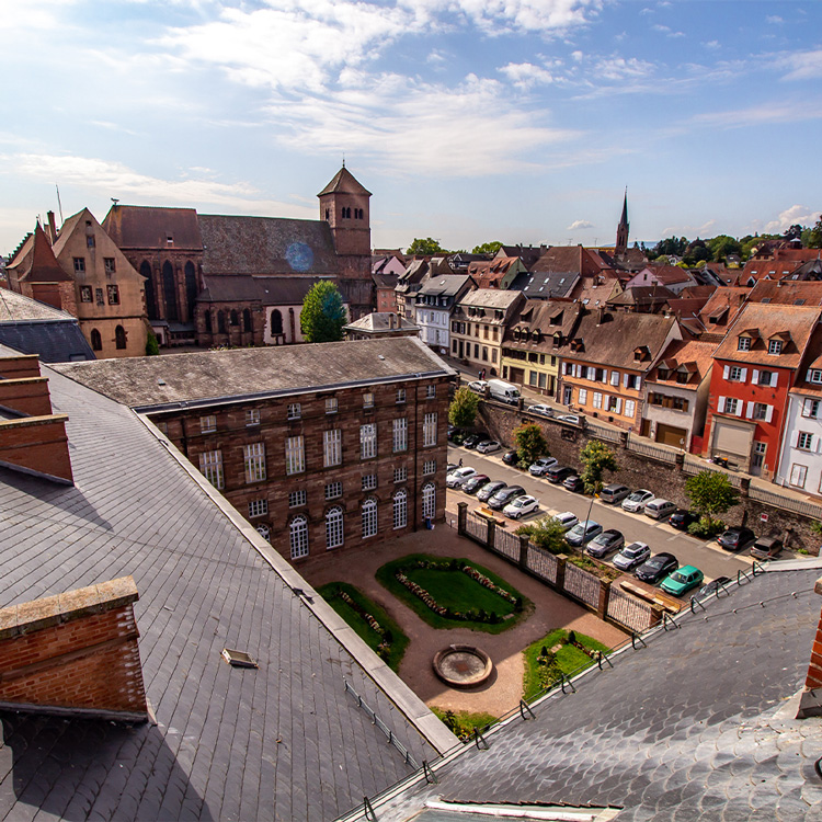 apropos-vue-coursduchateau-histoire-auberge-jeunesse-saverne-tourisme-alsace-strasbourg-vosges